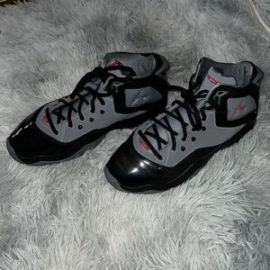 Jordan B’Loyal Gray + Black